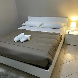 dimora-partenopea-holiday-house.hotels-amalfi.com/